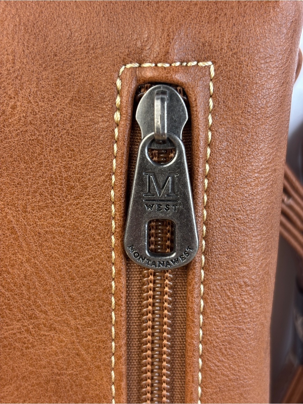 Montana West Embossed Brown Faux Leather Phone Crossbody Wallet NEW! - Picture 4 of 11